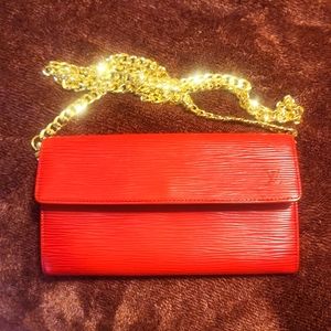 💕LV red EPI Porte Feuille Sarah wallet/crossbody WOC